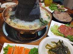 -老蜀铜火锅·酸菜脊骨·麻辣羊蝎子(热闹路店)