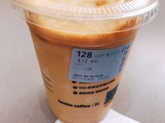 拿铁-瑞幸咖啡(7号国际商业中心店)