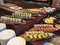 -南湖名都·景湖轩全日制餐厅·海鲜自助·东南亚风味·临湖而食