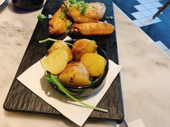 香烤鸡翅配烤薯仔-玛尚诺Pizza&Bar(长泰广场店)