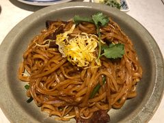 安格斯干炒牛河-裕.鹅庄