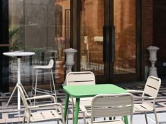 门面-潮一不贰·法式甜品·生日蛋糕·西式简餐(外滩店)