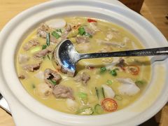 -头上红煨盐鸡乡村食府