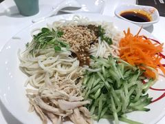 鸡丝凉面-嘉和一品(新辰天地大兴南区店)