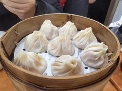 -莱莱小笼·乔艾