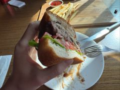 -MARU玛露音乐餐厅(大学路店)