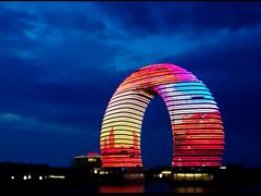 -湖州太湖旅游度假区-月亮广场