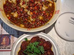 -辣小妮de川菜馆(红旗Mall店)