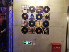 -唱吧麦颂KTV(西单华威潮铺街店)