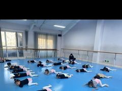 -西安小天鹅艺术团(曲江Alice店)