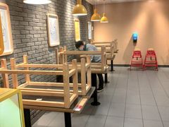 大堂-麦当劳(上藤店)
