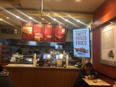 -The Habit Burger Grill 哈比特汉堡(爱琴海店)