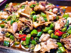 炭烧牛蛙平锅紫苏味-蘭奢雅集·江浙菜(青山江滩店)