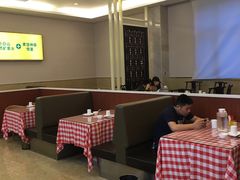 -鲁班小馆(政四街店)