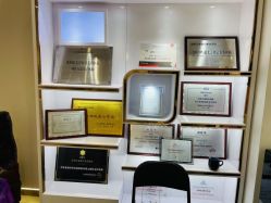 -亿美医疗美容·半岛大超炮官方授权店