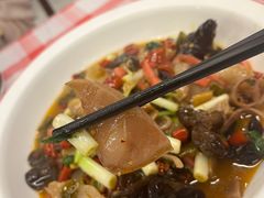 -洪霞餐馆·川菜·鲜货现炒(两江春城店)