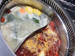 鸳鸯锅-秦宝雪花牛肉养生火锅(大兴九臻店)