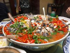 湘潭九龙鱼头-湘潭九龙鱼头店(城南西路店)