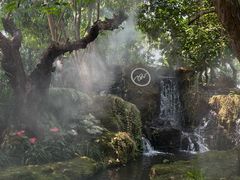 -Chom Cafe and Restaurant