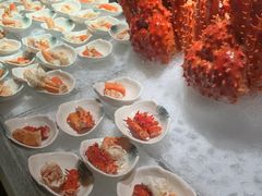 -雍容荟帝王蟹活龙虾展台自助(IFS黑金店)