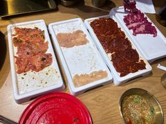 -三顾烤庐·烤鱼·烧烤·龙虾(奉贤店)