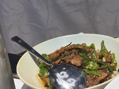 黑土猪辣椒炒肉-洪福龙虾