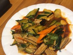 -风情丽江斑鱼火锅(孙家沟西南路80号店)