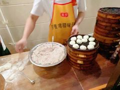 -舒小笼松针小笼包