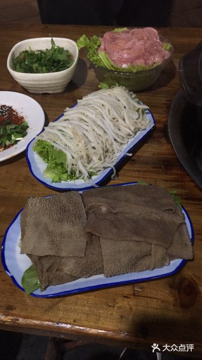 小竹签麻辣烫(马路桥店)-毛肚-菜-毛肚图片-峨眉山市美食-大众点评网
