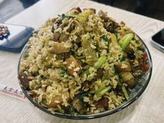 -老头爱马仕酸豇豆炒饭(丰富路店)