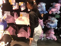 -迪卡侬(西三旗店)