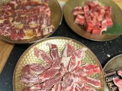 -韩烧牛中牛·甄选黑牛烤肉(黑金店)