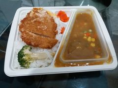 -全家便利店(洛川东路店)