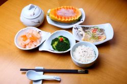 -爱陪伴尊享月子中心(国际店)