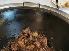 -人民公社铁锅炖·东北菜(卫国道店)