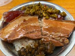 -梁阿婆廿年老牌扣肉糯米饭