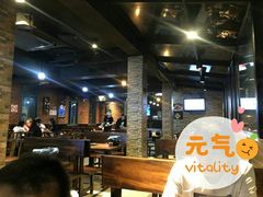 大堂-新疆烧烤王(广灵店)