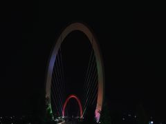 -南京眼步行桥