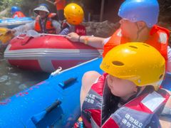 -安吉龙王山峡谷漂流