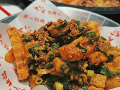 -江湖小牛·水煮牛排火锅(欧亚新生活购物广场店)