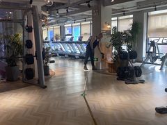 -F+轻食健身赋能空间(中华北路国贸商场店)