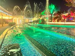 -茅草房·河畔园林火锅