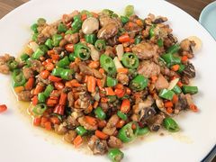 金牌小麻鸭-有红鸡毛店·川菜(建设路店)