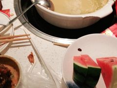 -三人行骨头王火锅(长寿店)