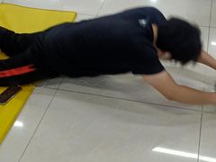 -开阳里游泳健身
