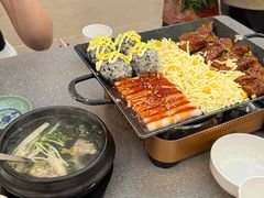-豚妈妈汤饭·部队锅(南京东路店)