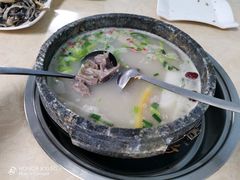 -墨脱石锅椰子鸡•香草鸭•东山羊(大东海店)