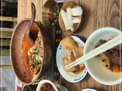 -成都你六姐·牛肉冒菜(上海环宇荟店)