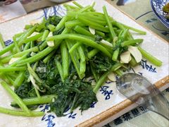 -壹阁胡羊焖饼(特色小吃街店)