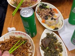 -志权牛肉面(灵山路店)